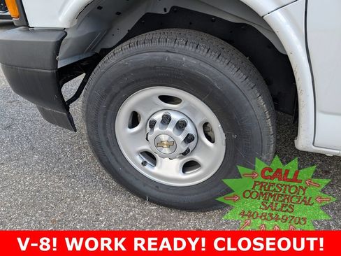 New 2025 Chevrolet Express 3500 w/ Driver Convenience Package RWD image 18