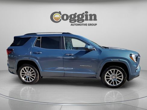 Used 2026 GMC Terrain Denali AWD/4WD image 16