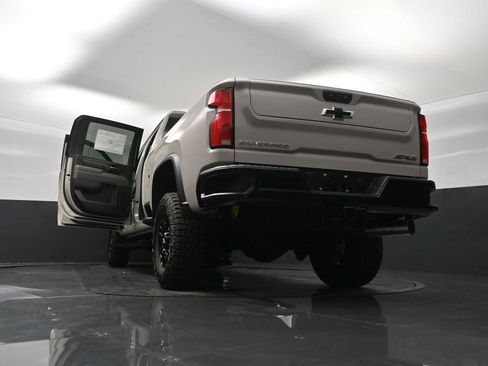 New 2026 Chevrolet Silverado 2500 ZR2 AWD/4WD image 71