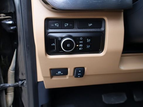 Used 2024 Ford F350 Lariat w/ FX4 Off-Road Package image 23