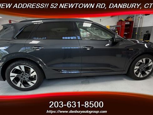 Used 2021 Audi e-tron Premium w/ Convenience Plus Package AWD/4WD image 6