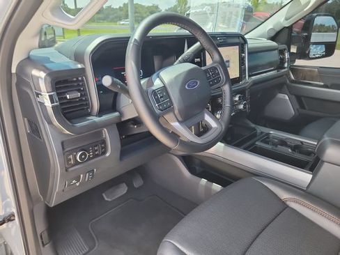 Used 2026 Ford F250 Lariat AWD/4WD image 19