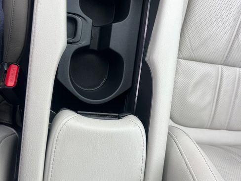 Used 2019 Honda Insight Touring image 34