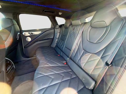 New 2026 BMW XM Label Red image 21