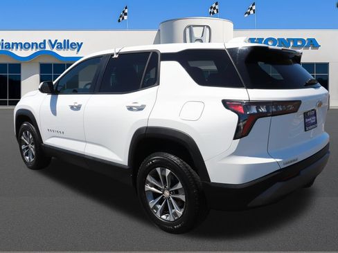 Used 2026 Chevrolet Equinox LT FWD image 4