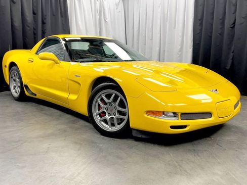 Used 2003 Chevrolet Corvette Z06 w/ Memory Package, 3 Drivers image 3