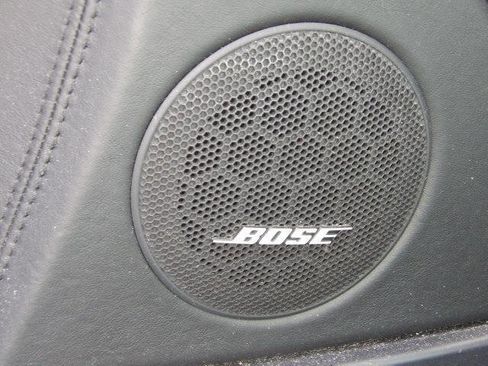 Used 2004 Porsche Cayenne Turbo image 28