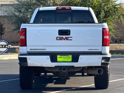 Used 2019 GMC Sierra 2500 Denali w/ Duramax Plus Package image 10