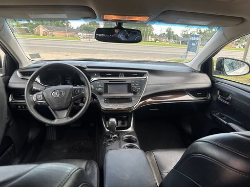 Used 2014 Toyota Avalon XLE Touring FWD image 17