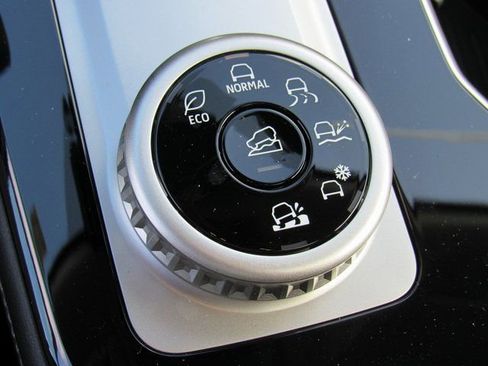 New 2025 Mitsubishi Outlander SEL AWD/4WD image 22