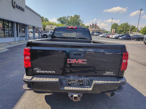 Used 2016 GMC Sierra 3500 Denali image 5
