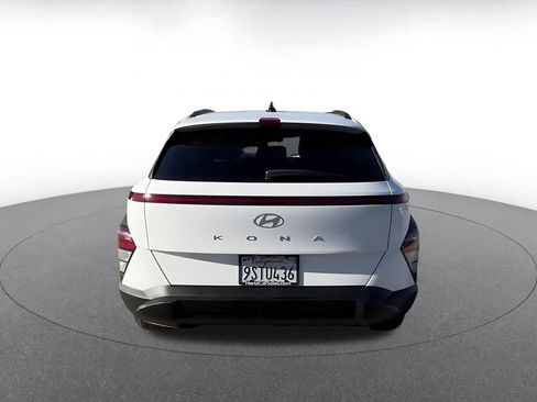 Used 2025 Hyundai Kona SEL image 12