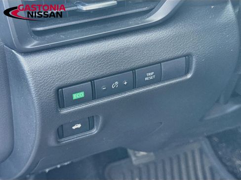 Used 2024 Nissan Sentra S FWD image 13