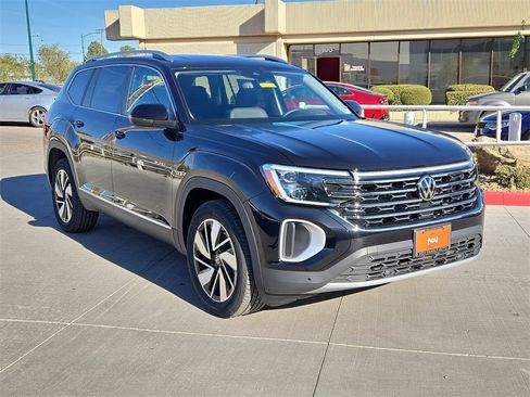 Used 2025 Volkswagen Atlas SEL image 1