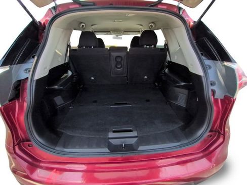 Used 2015 Nissan Rogue SV AWD/4WD image 26