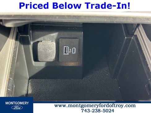 Used 2023 Ford Explorer XLT w/ Equipment Group 202A image 27