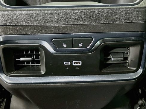 Used 2025 GMC Sierra 1500 SLT AWD/4WD image 24