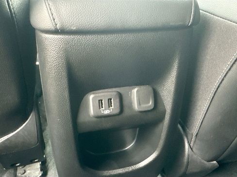 Used 2022 Chevrolet Colorado ZR2 AWD/4WD image 25