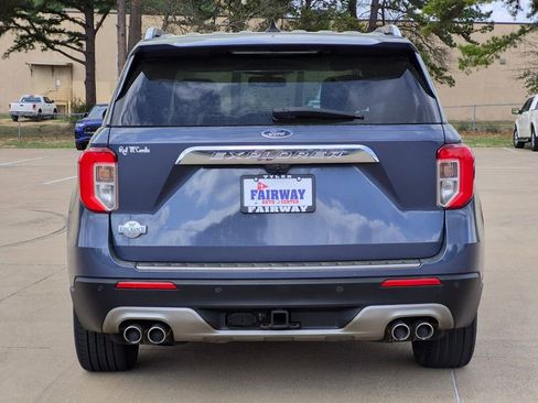 Used 2021 Ford Explorer King Ranch w/ Premium Technology Package image 4