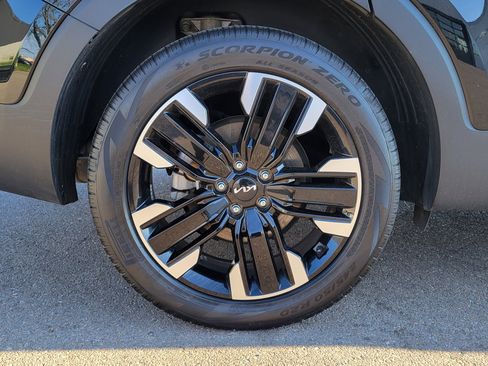Used 2024 Kia Telluride SX FWD image 5