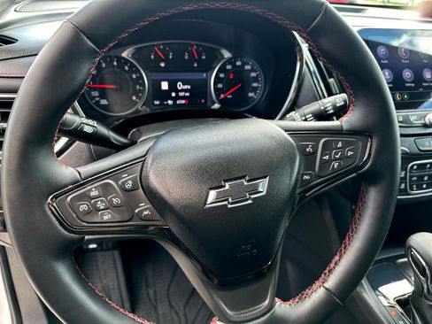 Used 2023 Chevrolet Equinox RS w/ RS Leather Package image 22