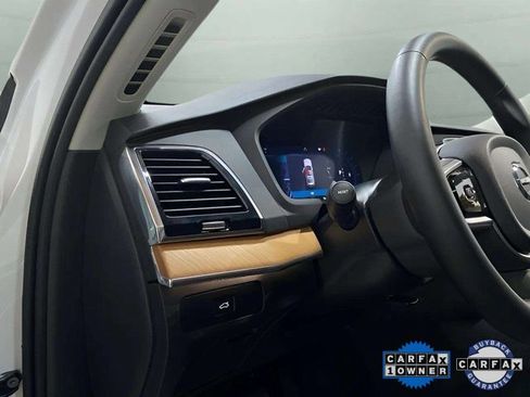 Used 2025 Volvo XC90 B6 Plus image 16