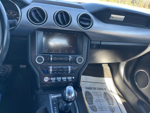Used 2018 Ford Mustang Premium image 15