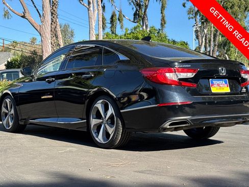 Used 2019 Honda Accord Touring image 6