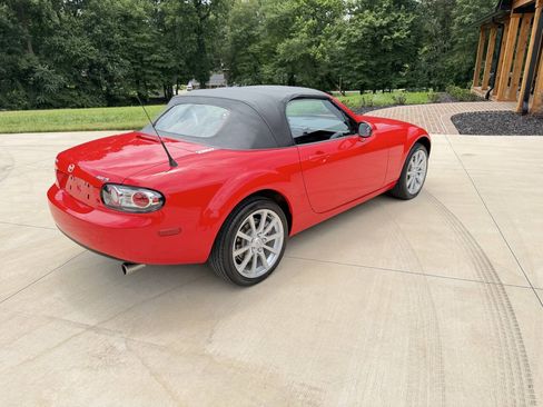 Used 2007 MAZDA MX-5 Miata Touring RWD image 6