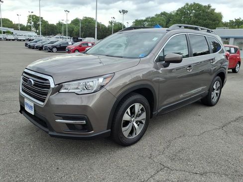 Used 2022 Subaru Ascent Premium w/ Convenience Package AWD/4WD image 8