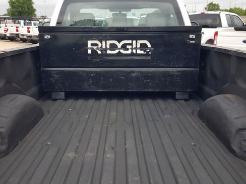 Used 2018 Ford F250 XL w/ Power Equipment Group RWD image 12