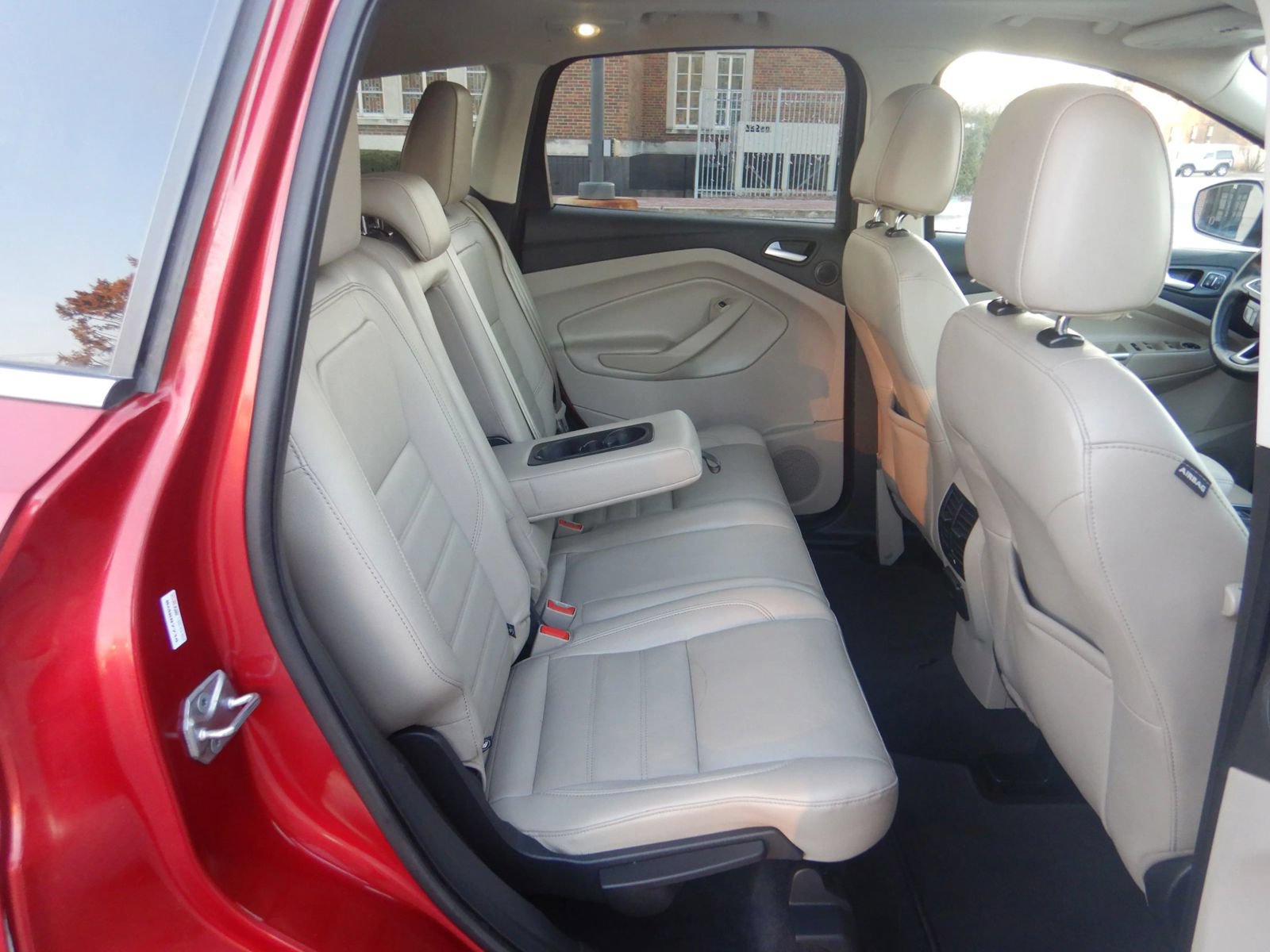 Used 2017 Ford Escape Titanium w/ Equipment Group 301A AWD/4WD image 23