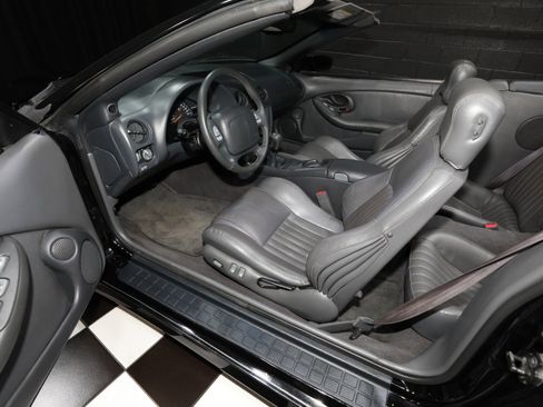 Used 1999 Pontiac Firebird Trans Am RWD image 3