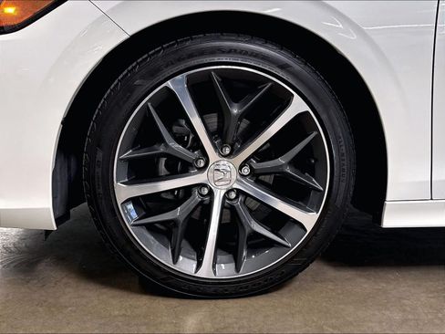 Used 2024 Honda Civic Touring image 11