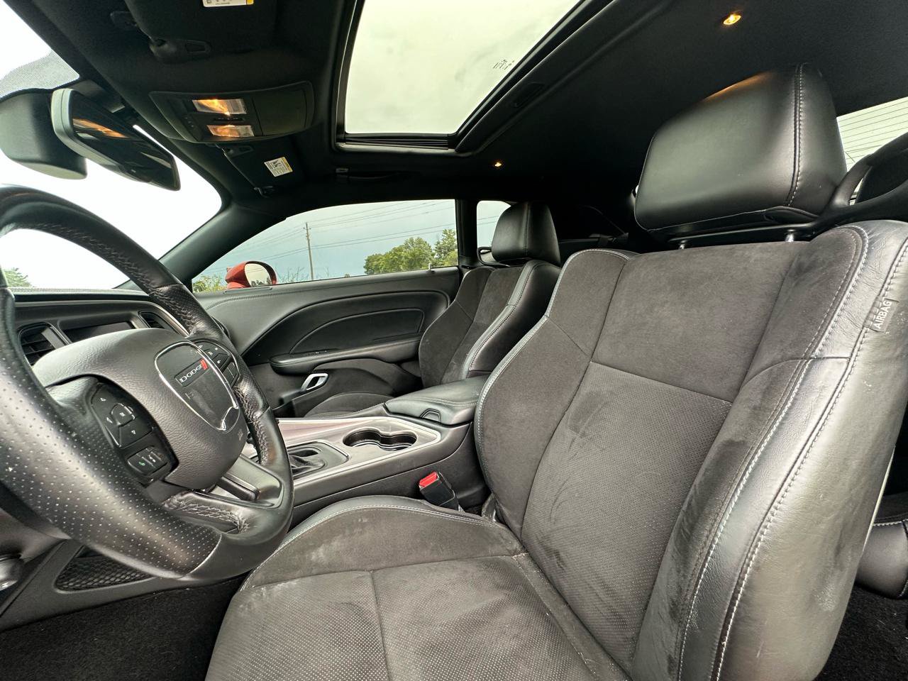 Used 2022 Dodge Challenger R/T w/ Plus Package RWD image 33