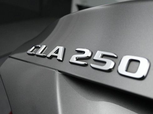 Used 2019 Mercedes-Benz CLA 250 4MATIC image 22