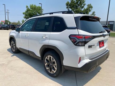 New 2026 Subaru Forester Premium AWD/4WD image 3