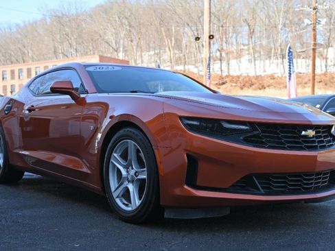 Used 2023 Chevrolet Camaro LT image 7
