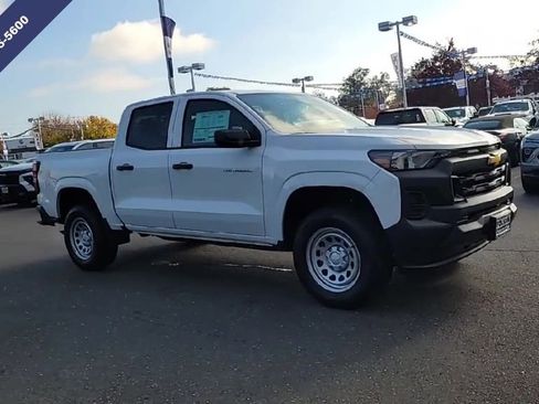 New 2026 Chevrolet Colorado W/T image 3
