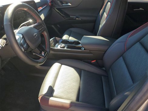 Certified 2026 Chevrolet Equinox RS w/ Convenience Package III image 19