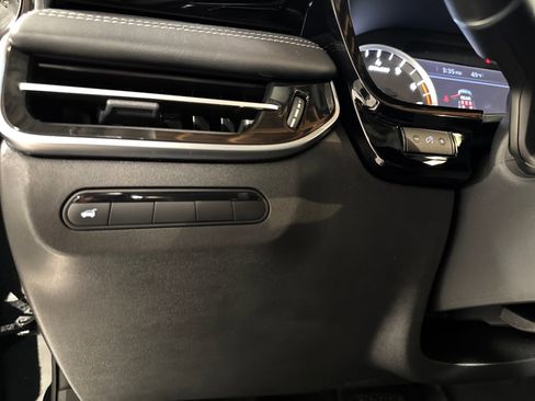 Certified 2025 INFINITI QX60 Pure AWD/4WD image 18