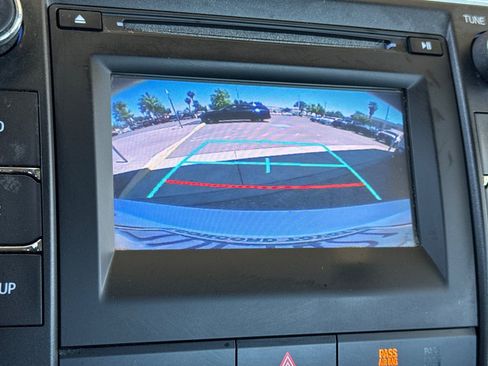 Used 2016 Toyota Camry LE FWD image 19