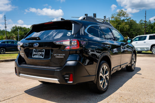 Used 2020 Subaru Outback Touring w/ Popular Package #2 AWD/4WD image 18