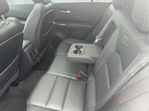 Used 2024 Cadillac XT4 Luxury w/ Cold Weather Package AWD/4WD image 23