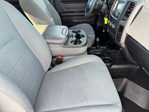 Used 2018 RAM 2500 Tradesman w/ Chrome Appearance Group image 12