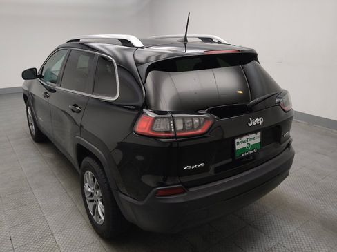 Used 2019 Jeep Cherokee Latitude Plus AWD/4WD image 5