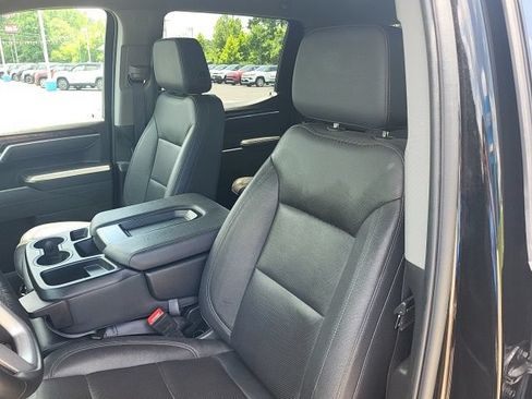 Used 2025 GMC Sierra 1500 SLT AWD/4WD image 29