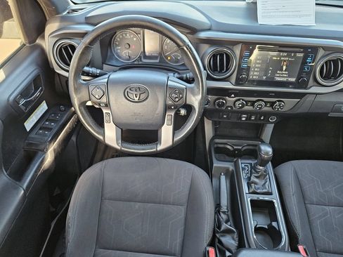 Used 2019 Toyota Tacoma TRD Off-Road AWD/4WD image 25