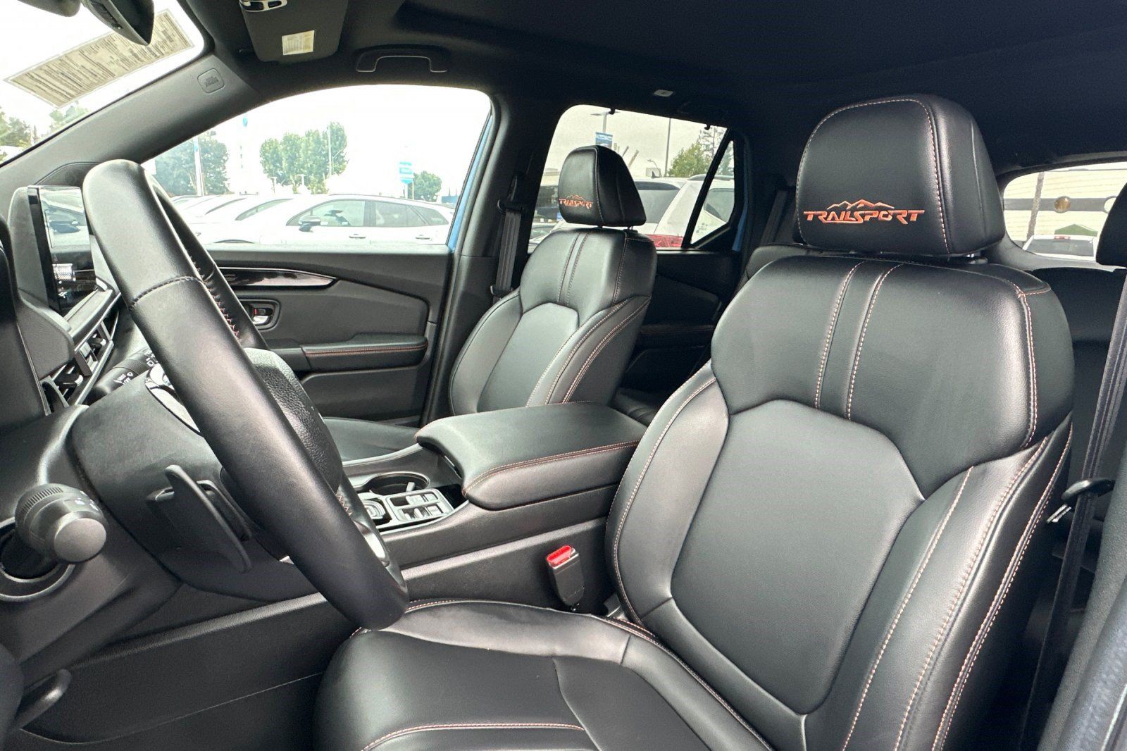 Used 2024 Honda Pilot TrailSport image 5