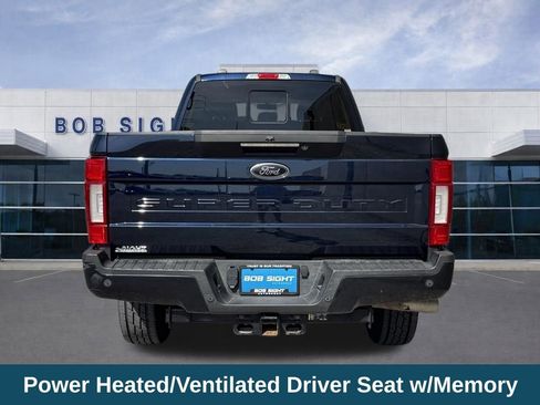 Used 2022 Ford F350 Lariat w/ Black Appearance Package image 31
